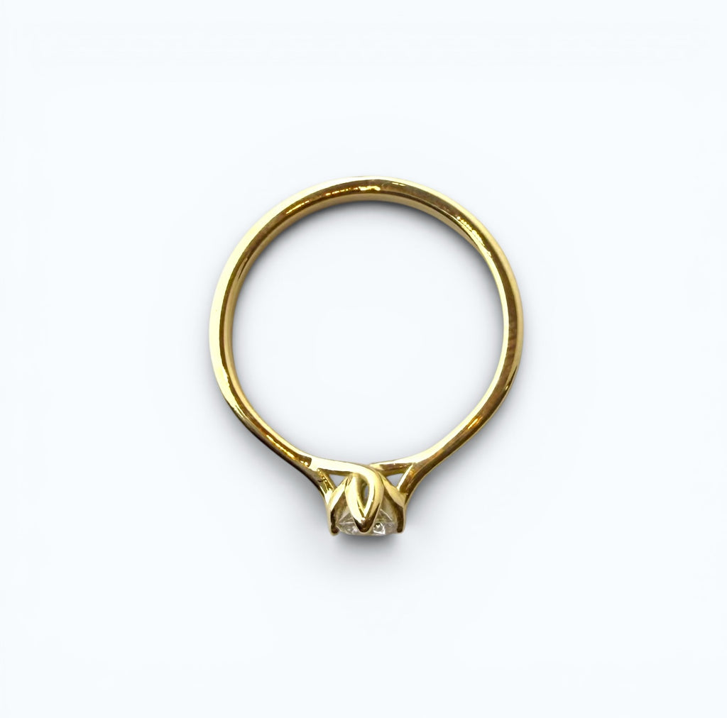Floral Engagement Ring with Brilliant Solitaire – 14k Gold