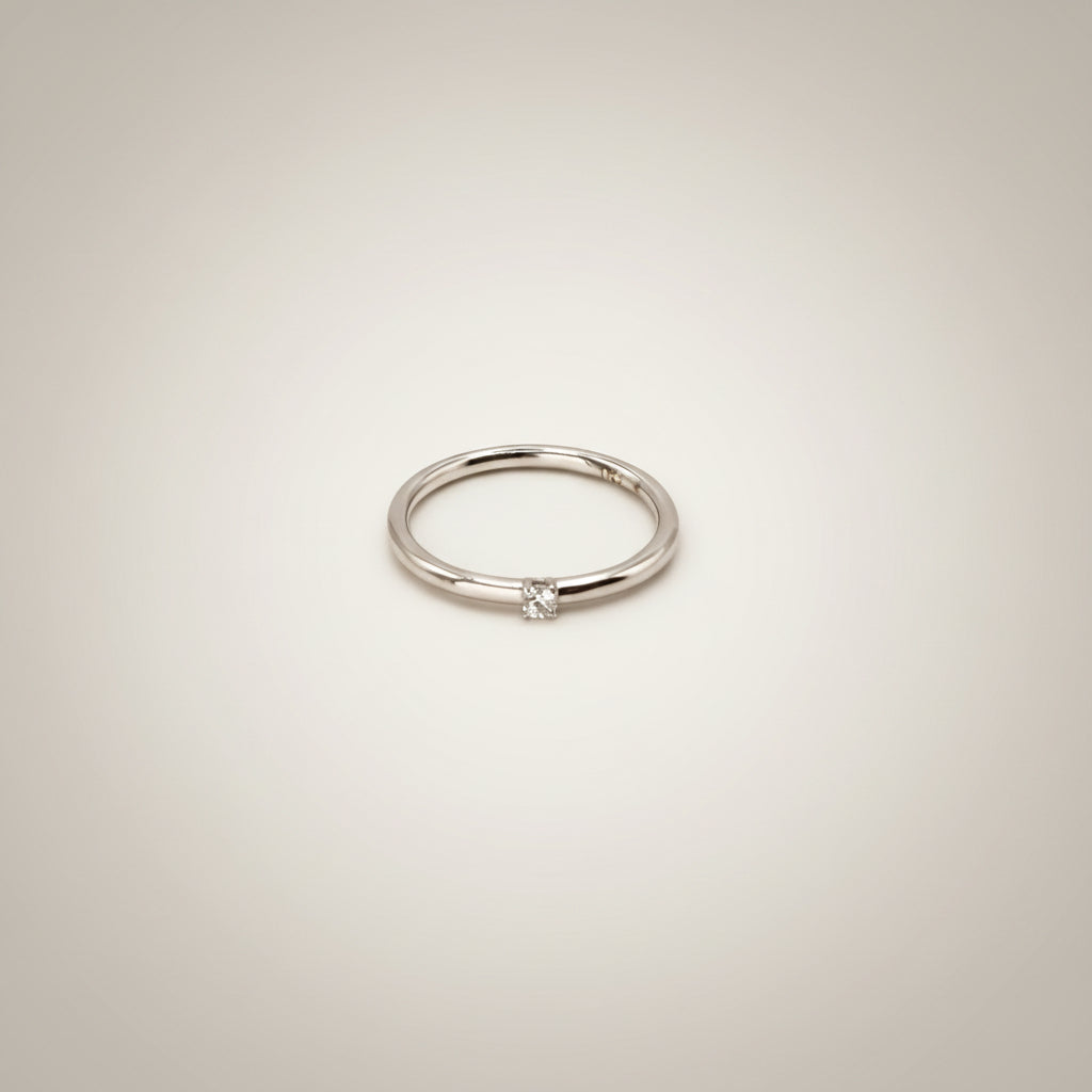 The Aurora Engagement Ring – 18k White Gold