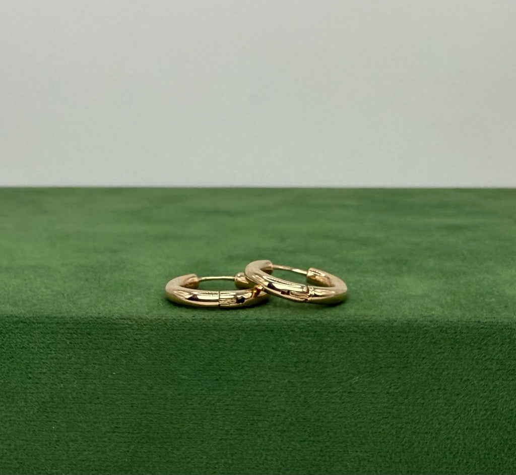 Round Huggie Earrings 2.5 mm - 14k Gold