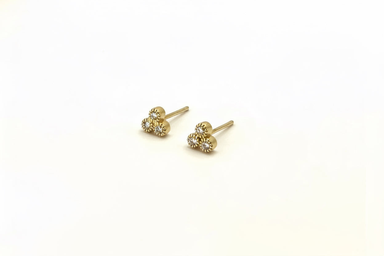 1 of 1 Trinity Stud Earrings – 18k Gold & Natural Diamonds