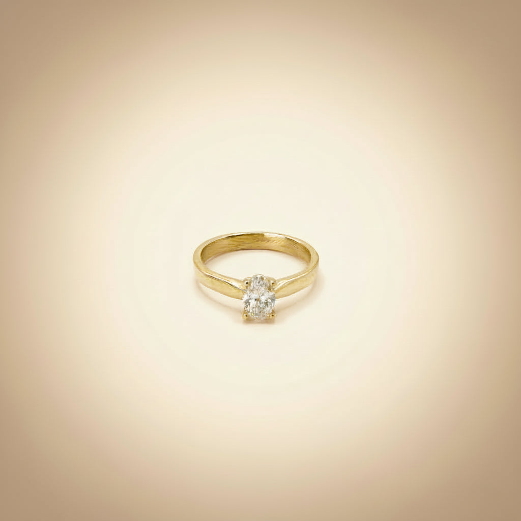 Classic Engagement Ring with Oval Solitaire - 14k Gold