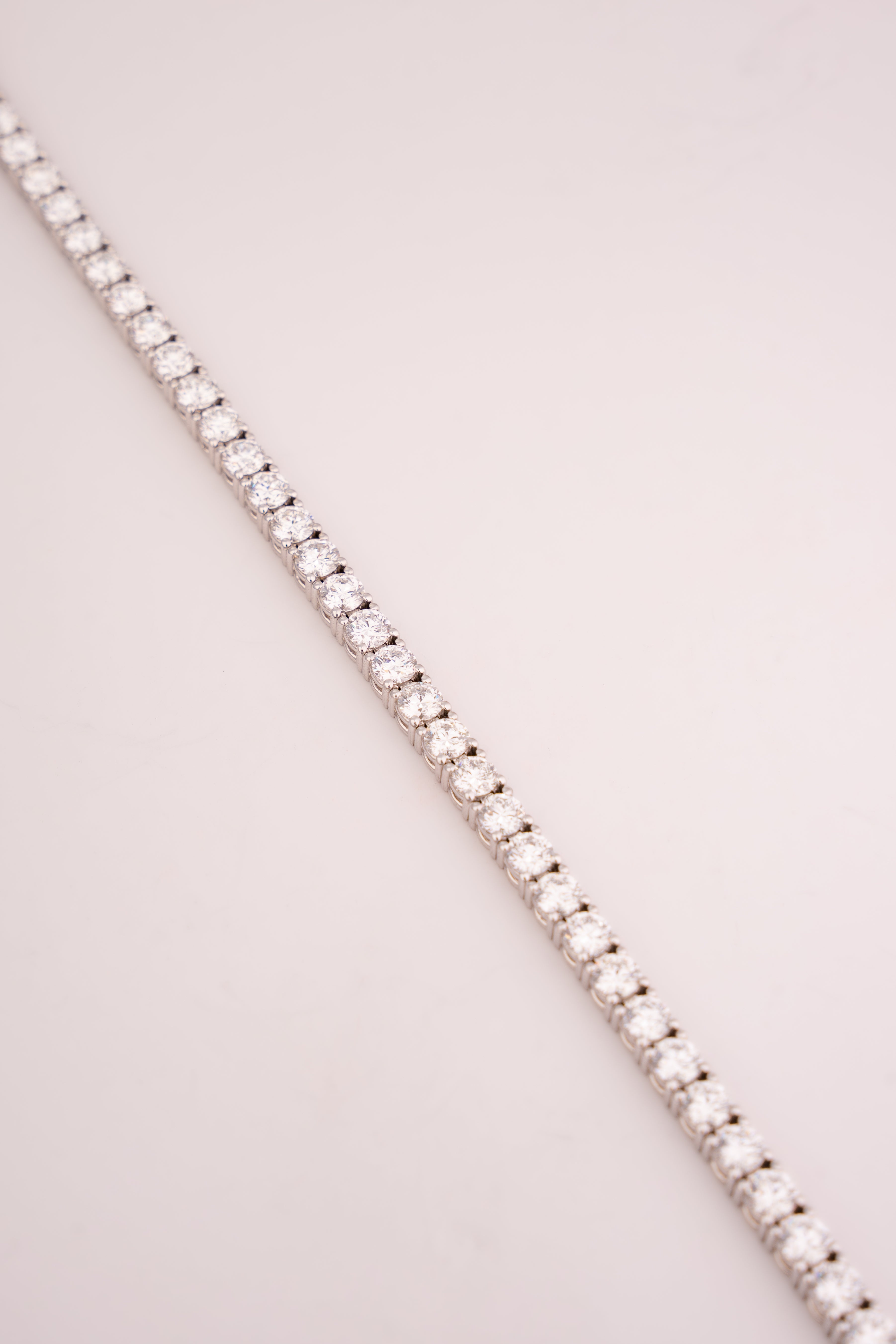 Diamond Tennis Bracelet (4.5 mm/13.50ct) – 18k White Gold
