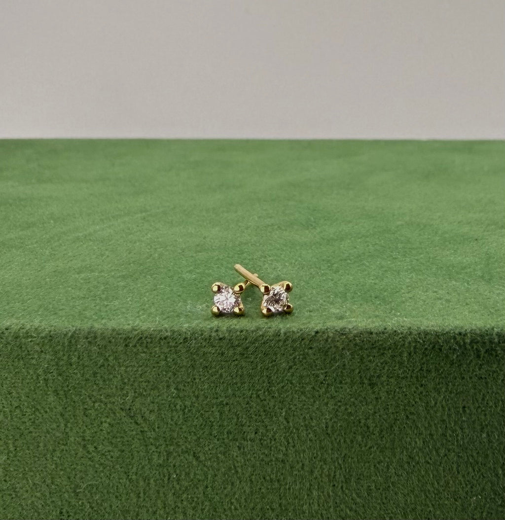 Solace Studs with Natural Diamonds – 18k Gold