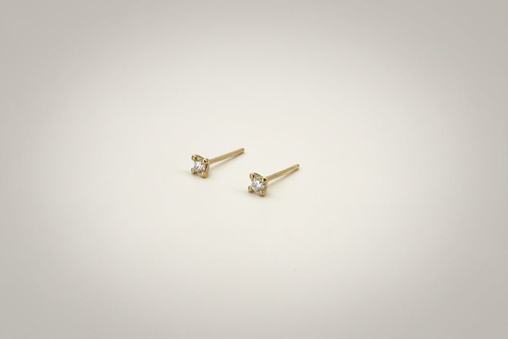 Solace Studs with Natural Diamonds – 18k Gold