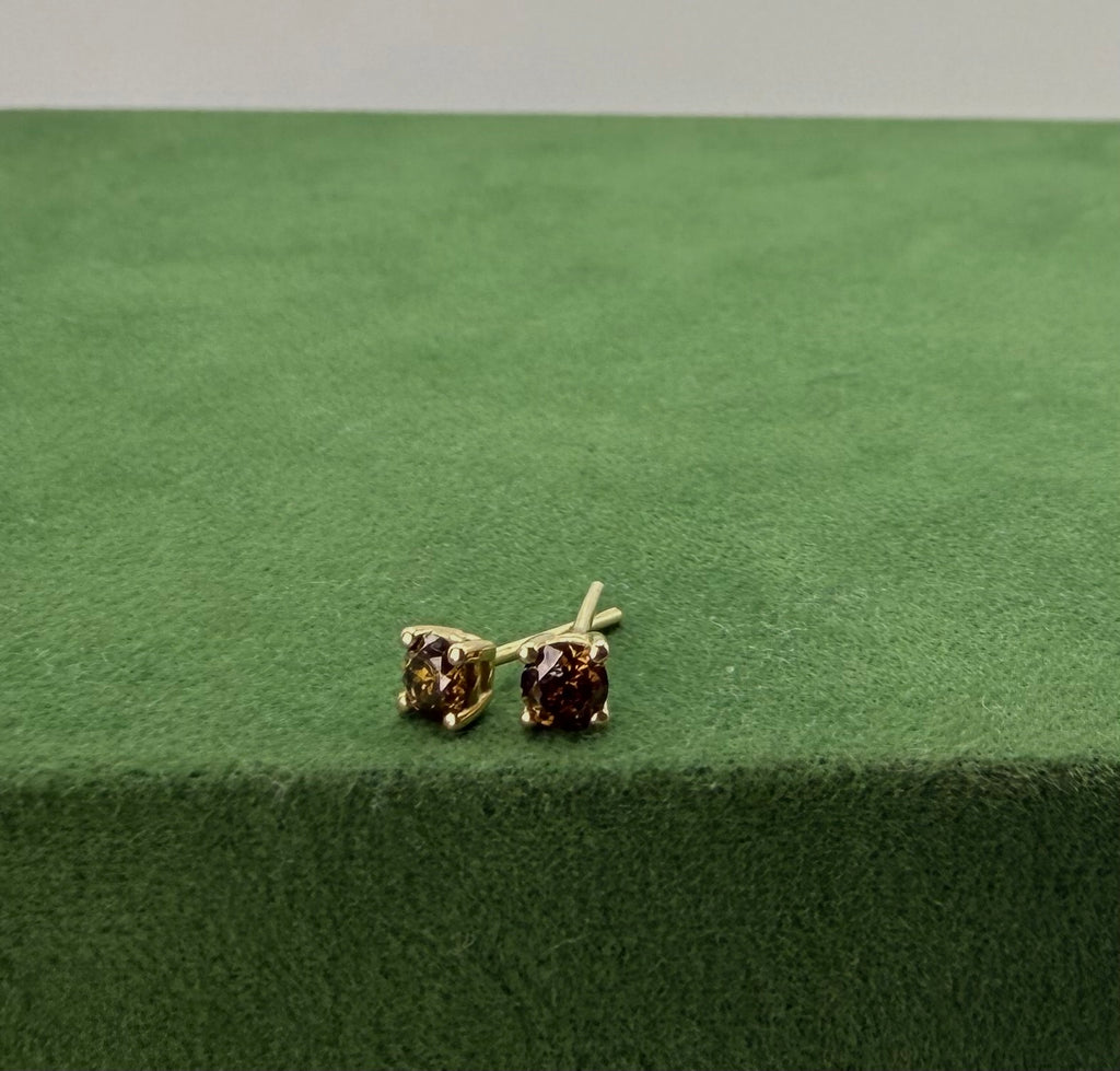 Terra Studs with Natural Brown Diamonds  – 18k Gold