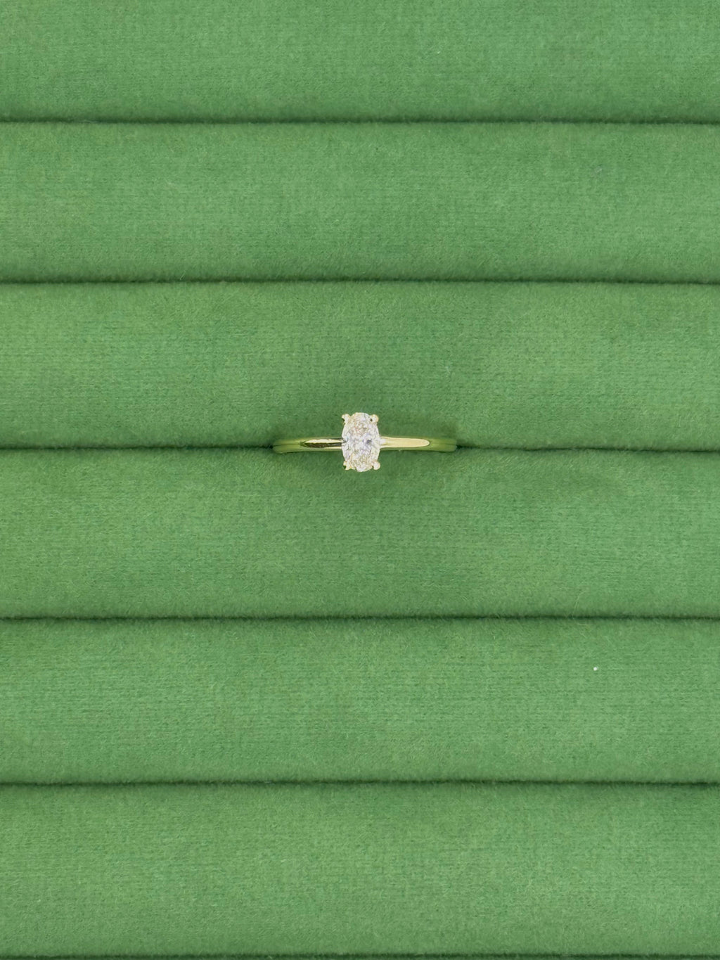 Oval Halo single band Ring – 14k Gold & Lab-Grown Diamond