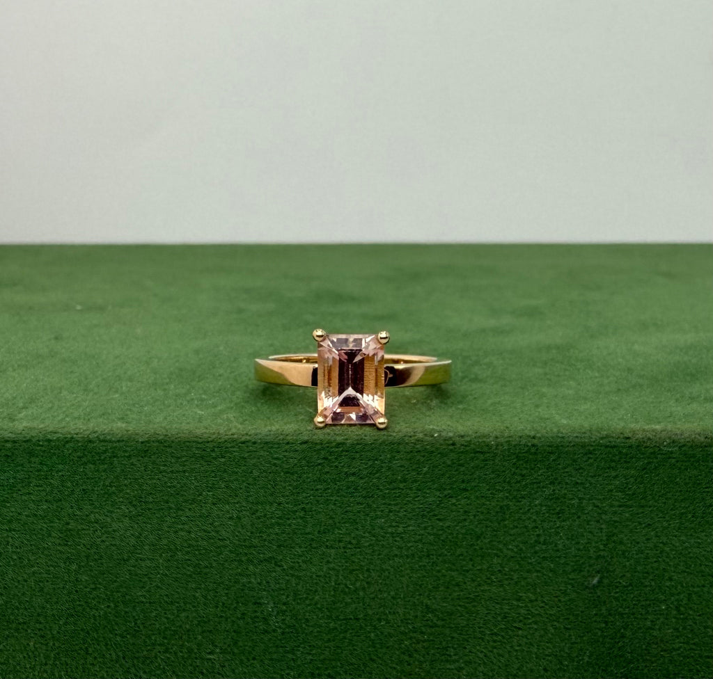 Solitaire Ring with Salmon Morganite  – 14k Gold