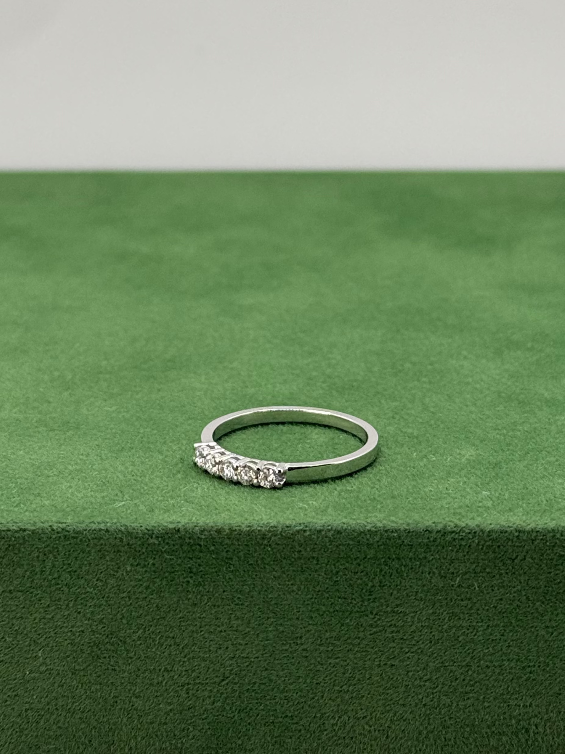 Fivefold Ring – 18k White Gold Diamond Band