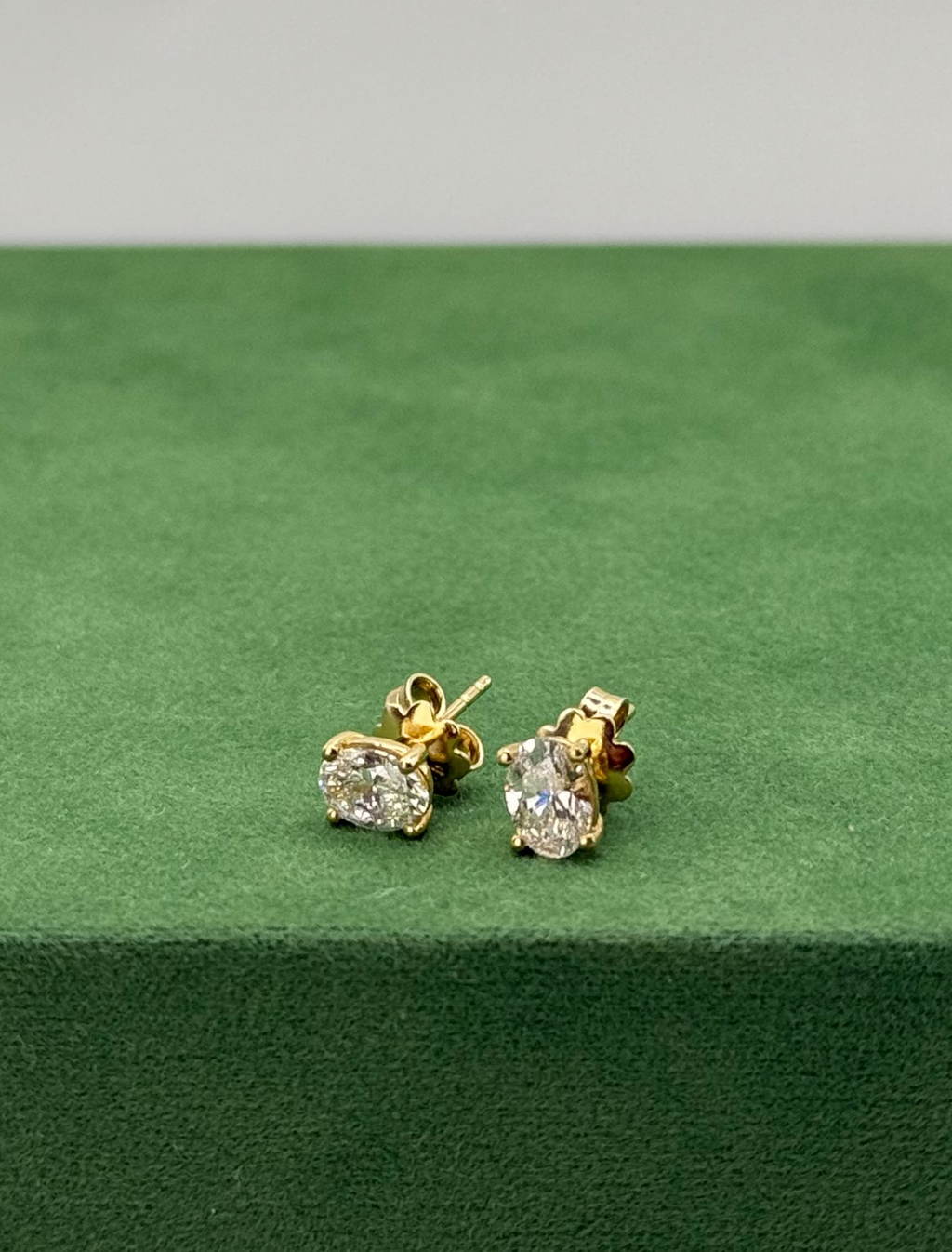 Oval Lab Diamond Earrings – 18k Gold