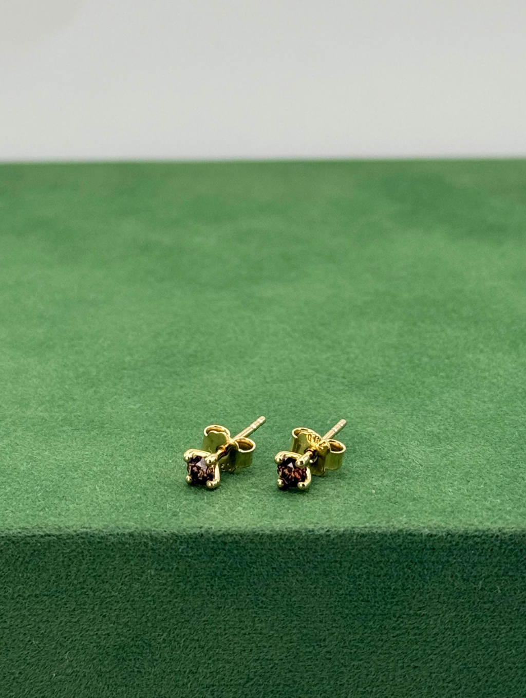 Terra Studs – 18k Gold & Natural Brown Diamonds