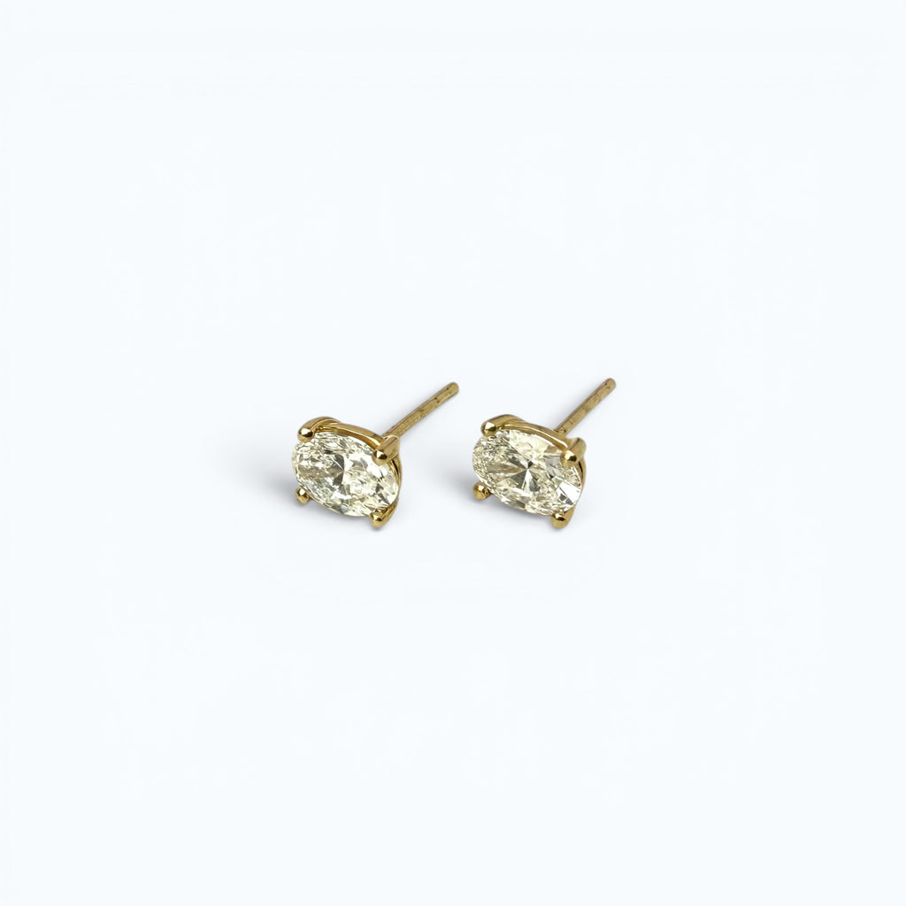 Gold Earrings with Oval Diamonds  – 18k Gold