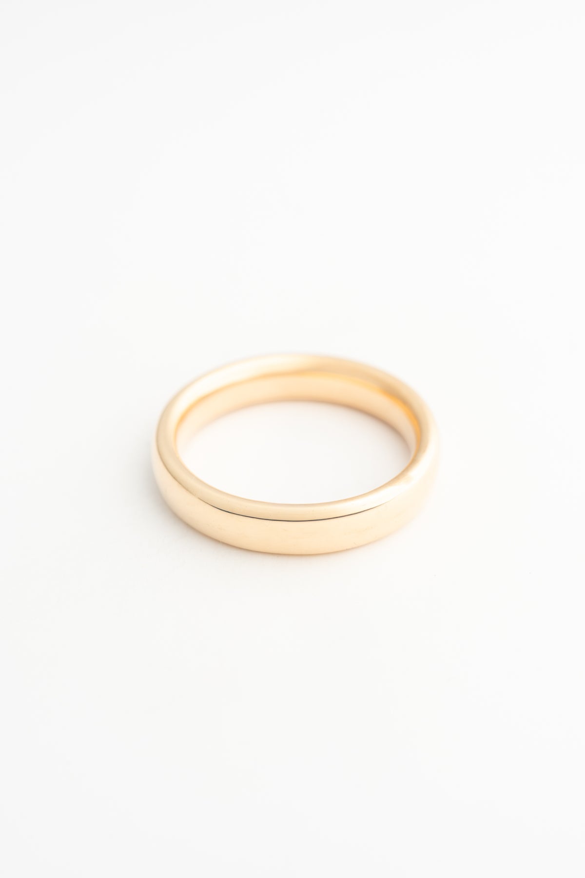 Oval Classic Wedding Band - 14k / 18k Gold