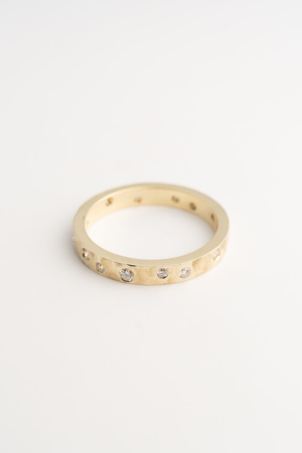 Asymmetric Diamond Band – 14k Gold