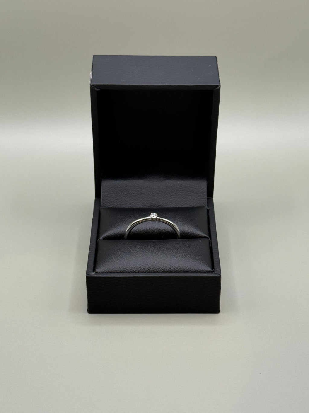 The Aurora Ring – 18k White Gold