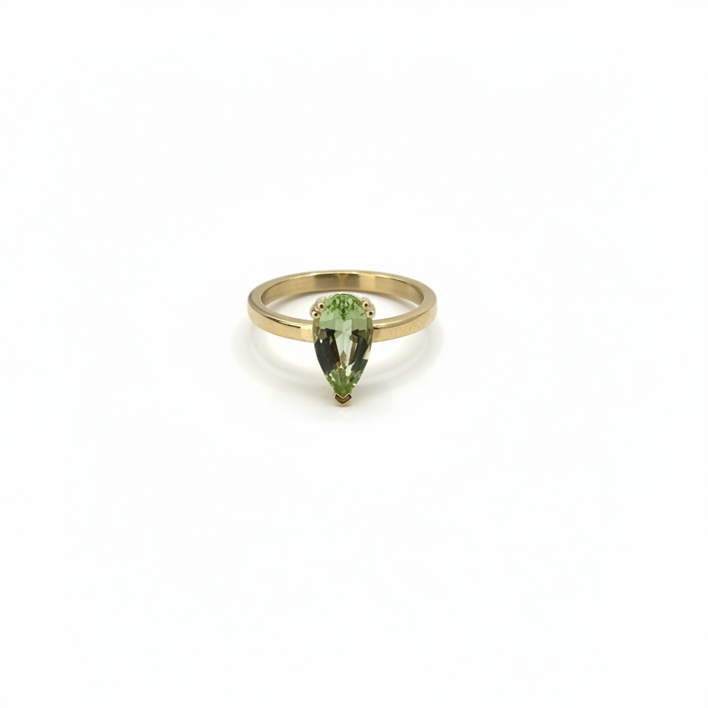 Pear Cut Green Tourmaline Ring - zuiver wit
